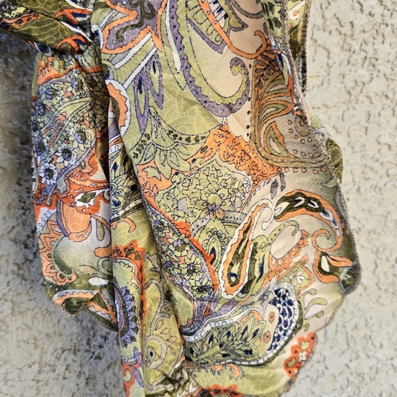 Karma Highway Bell Sleeve Tie Front Blouse - Picture 5 of 9